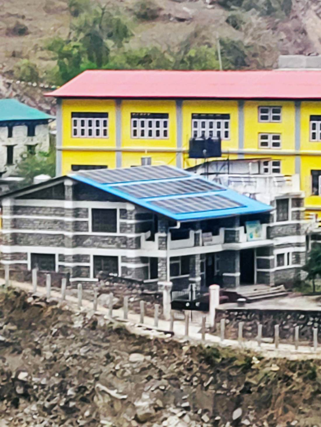 Thoche Health Post — Manang